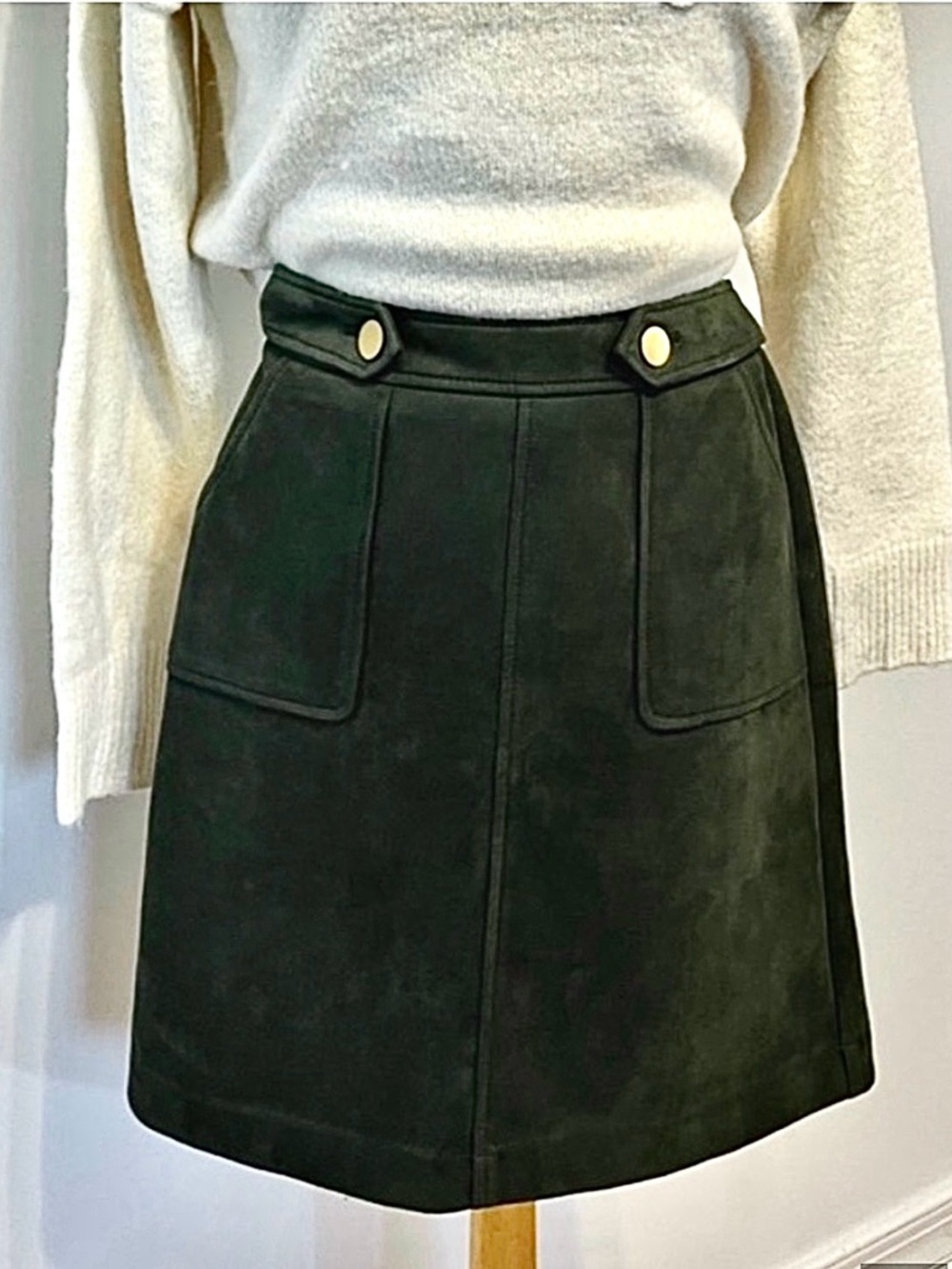 Loft Faux Suede Pocket Skirt Size 0 EUC Dark Olive Army Green Fully lined Preppy